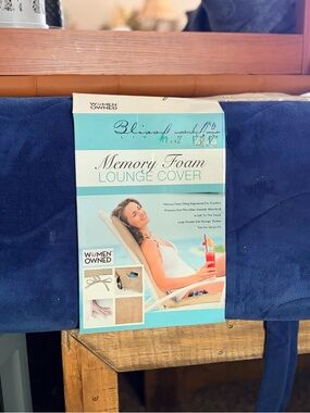 Memory Foam Lounge Cover - Light Aqua Accent